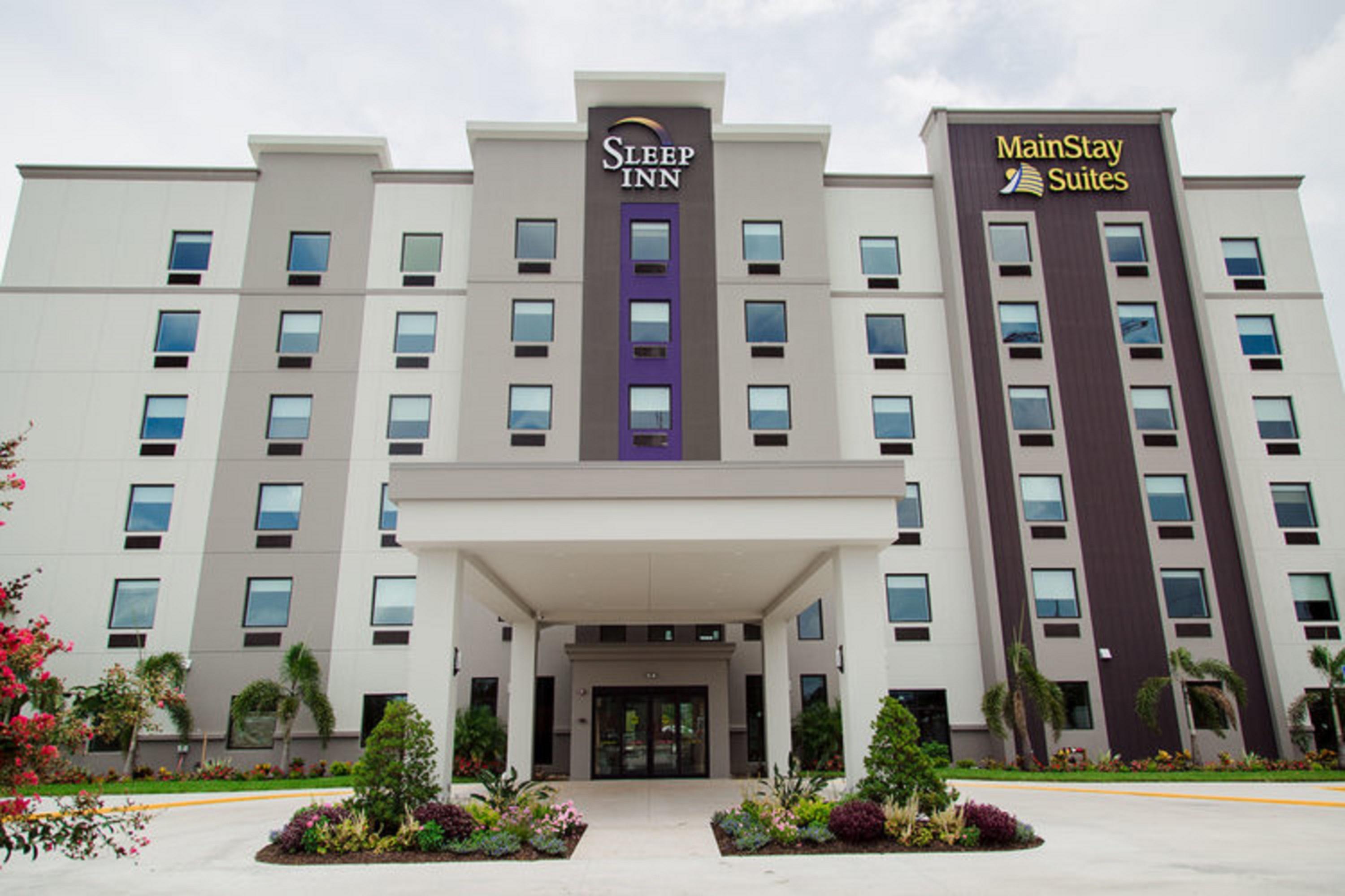 Magnolia Pointe; BW Signature Collection Fruitville Exterior photo